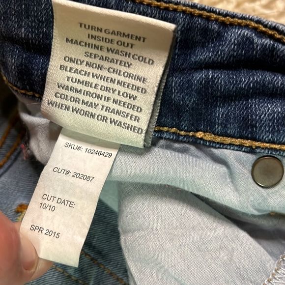 Torrid Distressed Denim Cutoff Shorts 20 - Picture 4 of 12